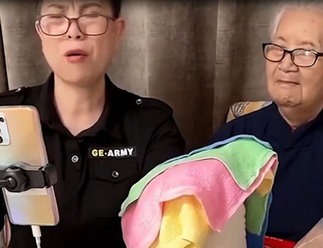 Mẹ già 94 tuổi bị lợi dụng livestream kiếm tiền 8 ba-lao-lo-ro-ve-met-moi