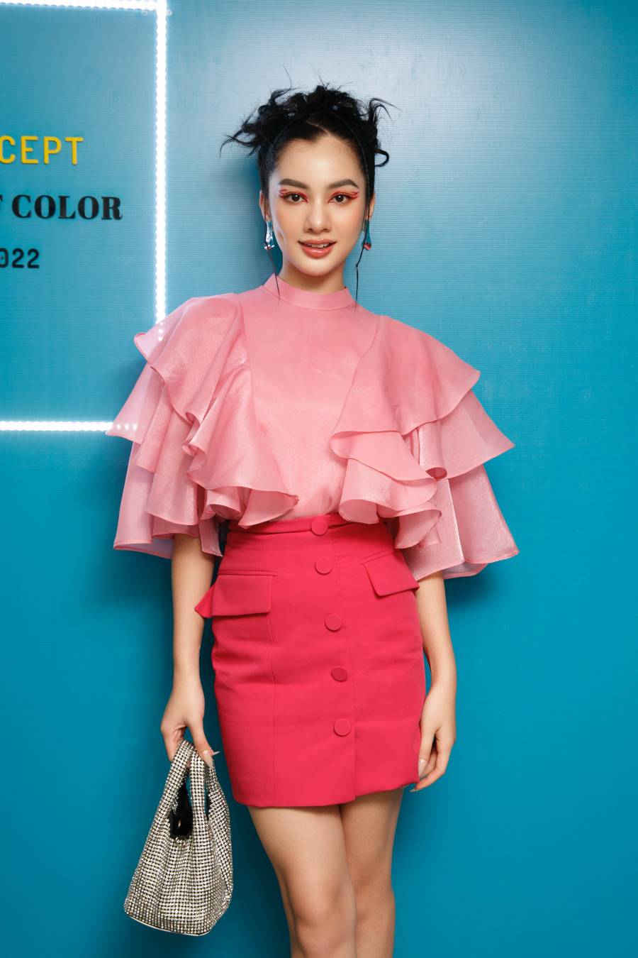 Hoa hậu Khánh Vân, Hoàng Thuỳ khoe sắc trong thiết kế của người mẫu Hà Kino - 6