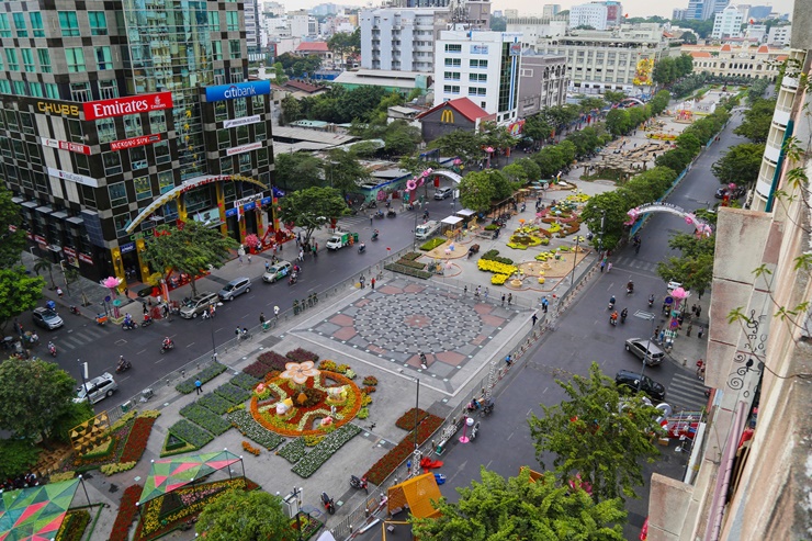 Con đường ở Việt Nam nằm ở vị trí đắc địa, giá nhà rao tiền tỷ/m2 - 1661750364 963 Con duong o Viet Nam nam o vi tri dac