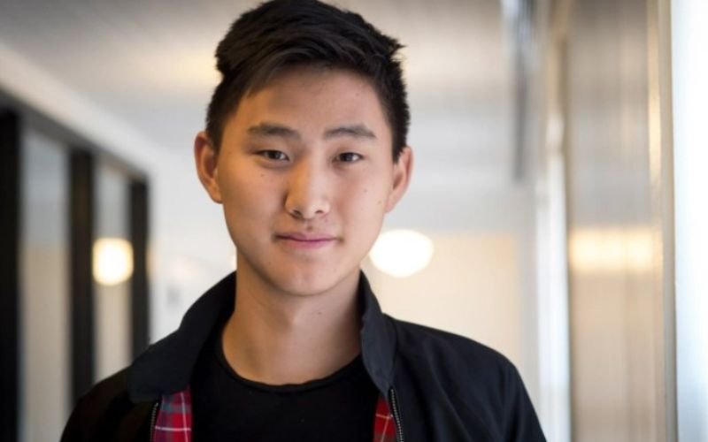 Alexandr Wang: Xuất thân con nhà khoa học, 25 tuổi trở thành tỷ phú tự thân trẻ nhất thế giới, được Forbes vinh danh 9 Alexandr Wang sở hữu nhiều thành tích đáng nể trong quãng đời học sinh.