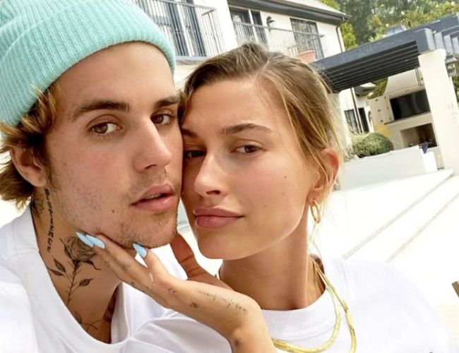 Nghiện vợ như Justin Bieber: thường xuyên khoe ảnh vợ, hôn nhân 4 năm vẫn ngọt ngào như ngày đầu 7 Anh thường xuyên khoe ảnh tình tứ cùng vợ trên story.
