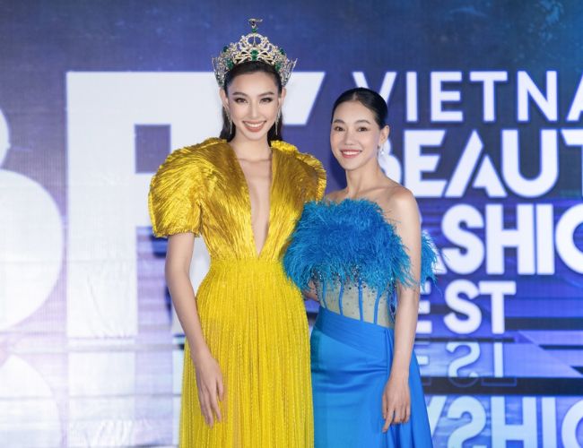 Hoa hậu Lương Thùy Linh và "bà trùm" Kim Dung.