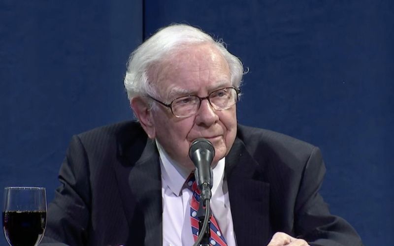 4 bài học giao tiếp giúp tỷ phú Warren Buffett thành công 8 ong-luon-tich-cuc-hoc-hoi
