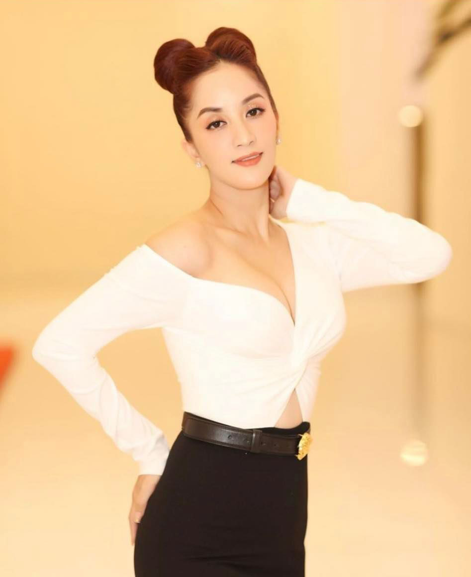 "Cô giáo dance sport" không hề lép vế so với chồng trẻ nhờ biết cách mặc "hack" tuổi - 7