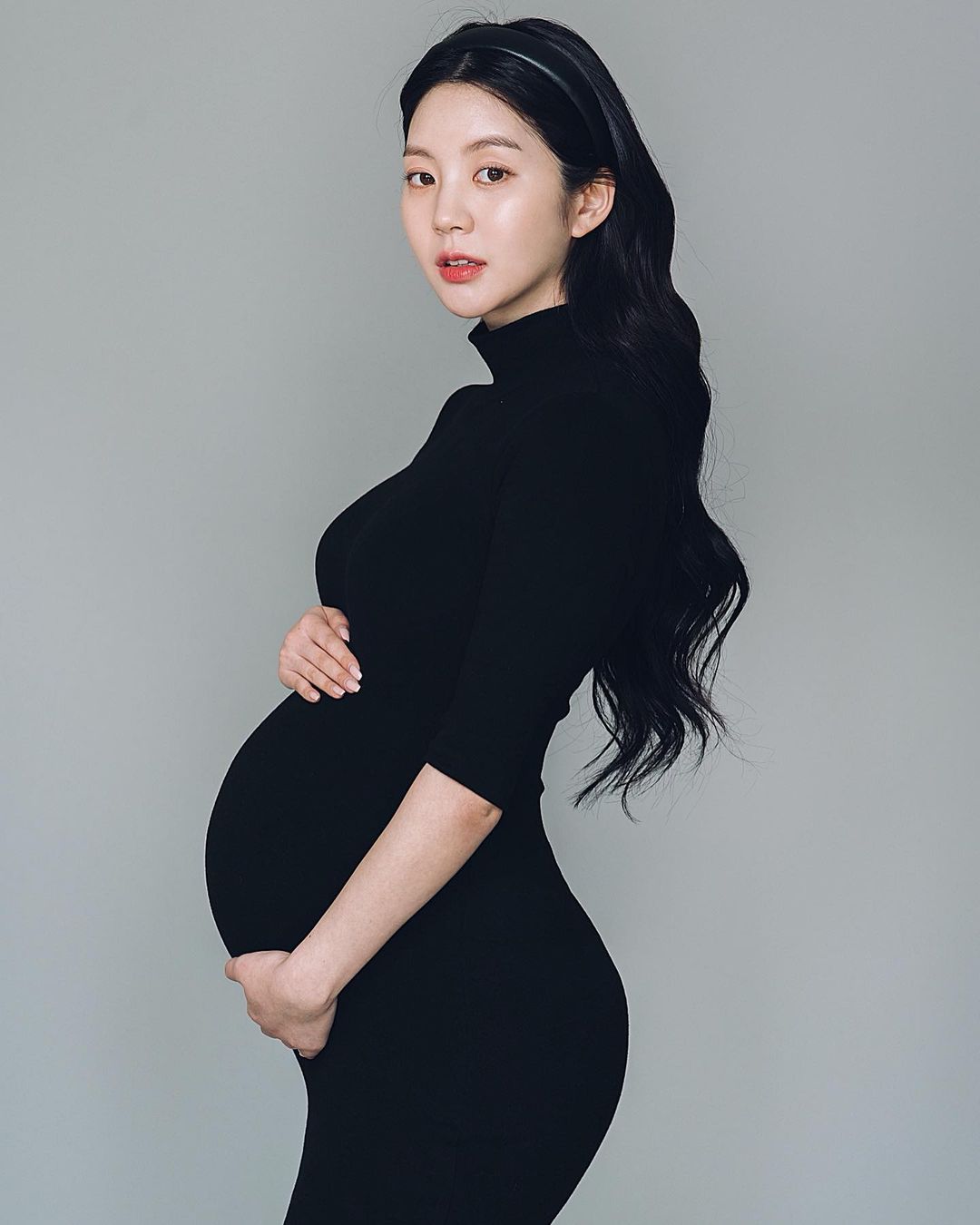 Mẫu nội y Hàn Quốc sau sinh nở vẫn gợi cảm như xưa, được fan nam ái mộ - 5