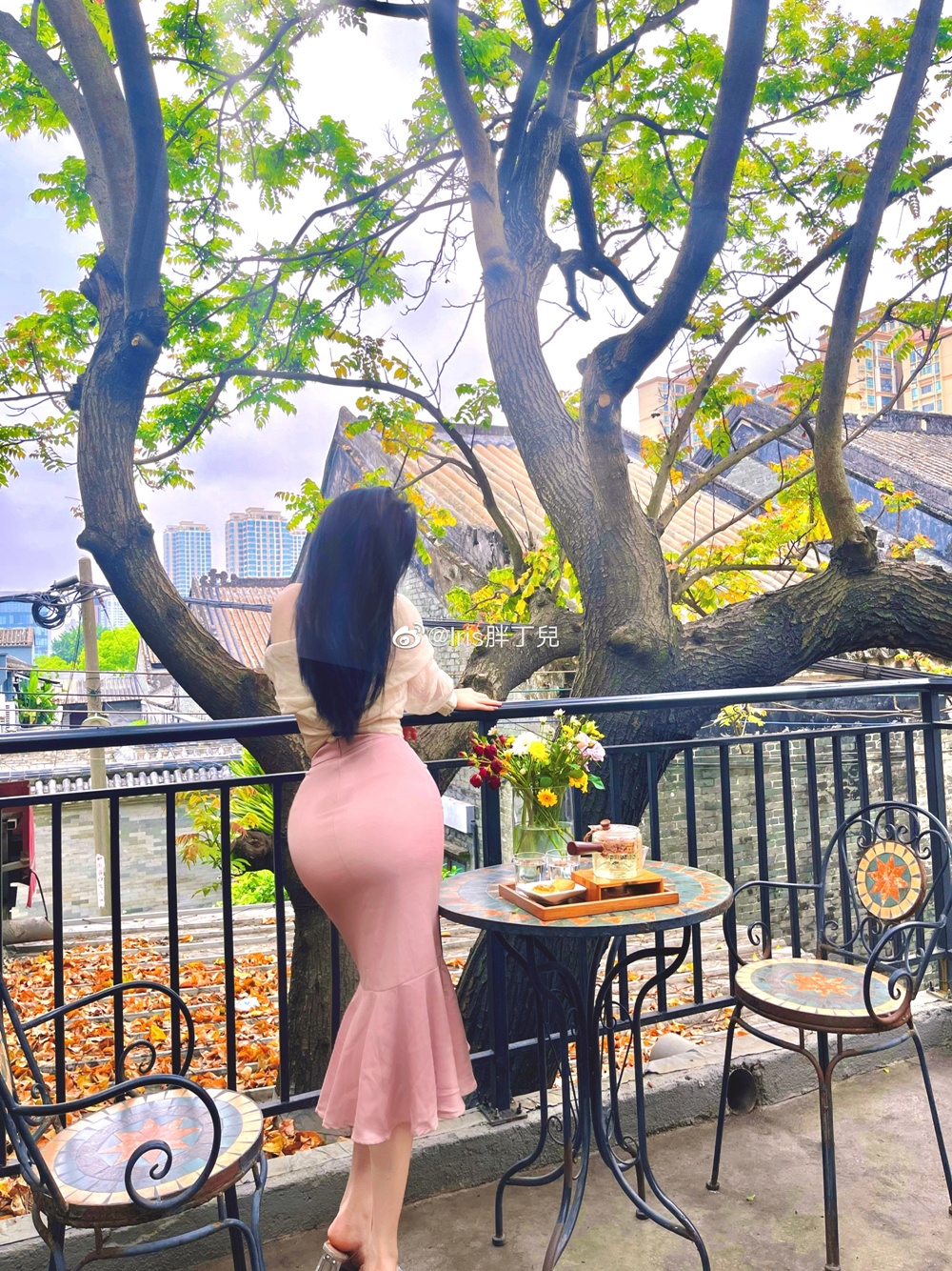 Nữ sinh Quảng Đông khéo mặc chiếc váy bodycon - 3