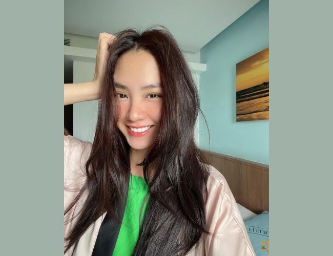 Phong cách Clean Girl - khi vẻ đẹp tự nhiên "lên ngôi" 21 Không cần có "hoa tay" trang điểm bạn vẫn trở nên vô cùng xinh đẹp nếu hoàn thiện các bước trong phong cách Clean Girl.