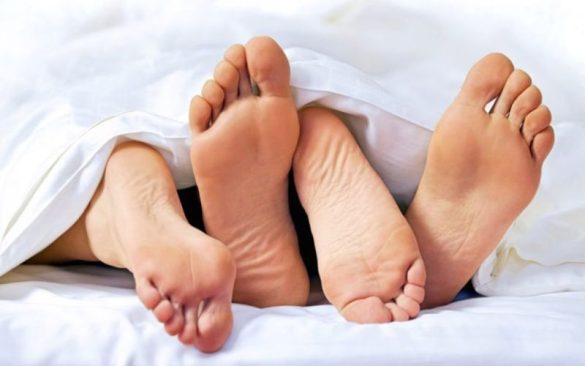 đàn ông hiếp dâm đàn ông