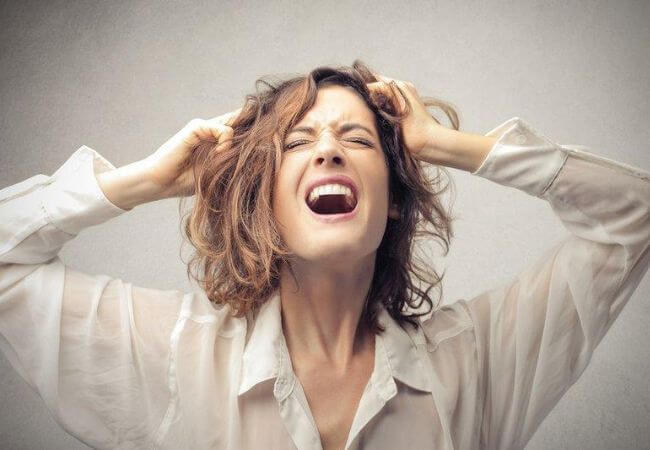 Thời kỳ mãn kinh ảnh hưởng đến tim mạch như thế nào? 14 lo âu dấu hiệu bệnh tim mạch