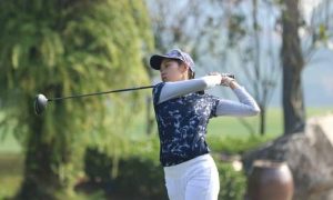 Khuê Minh thi đấu trên sân Heron Lake hôm nay 7/1. Ảnh: VGA