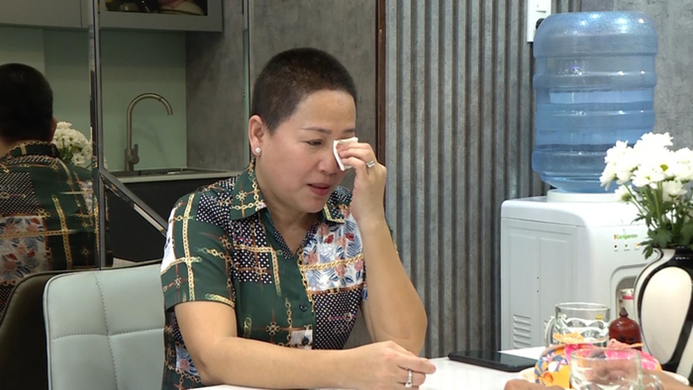Diễn viên Ngọc Lan bật khóc, khuyên nhũ hot TikToker xin lỗi mẹ - Ảnh 2.