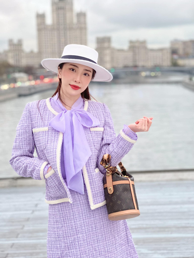 Diễn viên Việt xuống phố hút mọi ánh nhìn trong thời tiết đầu Đông 24 Diễn viên Việt xuống phố hút mọi ánh nhìn trong thời tiết đầu Đông - 1666500349 875 Dien vien Viet xuong pho hut moi anh nhin trong