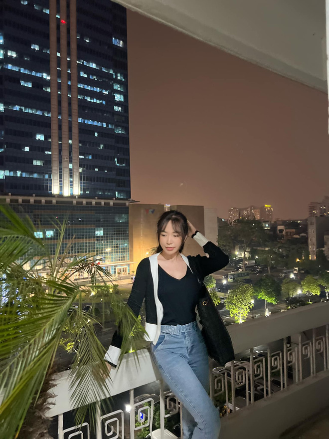 Diễn viên Việt xuống phố hút mọi ánh nhìn trong thời tiết đầu Đông 30 Diễn viên Việt xuống phố hút mọi ánh nhìn trong thời tiết đầu Đông - 1666500350 909 Dien vien Viet xuong pho hut moi anh nhin trong