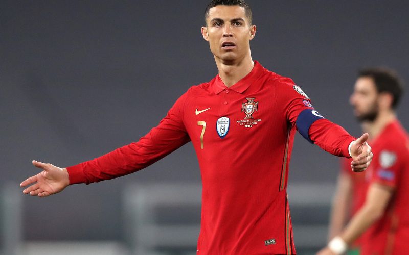 Trước World Cup 2022: Bồ Đào Nha có dám loại bỏ Ronaldo? - Truoc World Cup 2022 Bo Dao Nha co dam loai bo Ronaldo 1