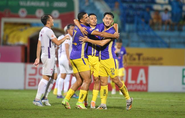 Văn Quyết trở lại trước thềm đấu Hải Phòng 6 Van Quyet lap cu dup trong tran thang cua Ha Noi truoc Binh Duong