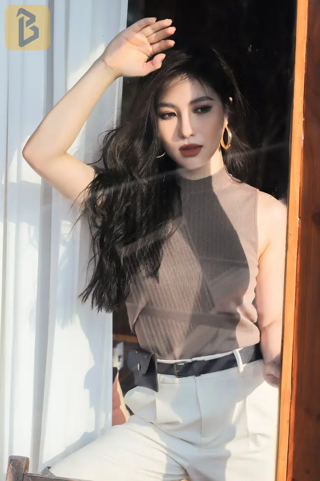 Hương Tràm sau khi du học: Khó khăn về tài chính nhưng không hối hận về quyết định của mình 9 Thỉnh thoảng, nữ ca sĩ vẫn tham gia các sự kiện ở Mỹ để thỏa niềm đam mê ca hát đồng thời có thêm kinh phí trang trải việc học.