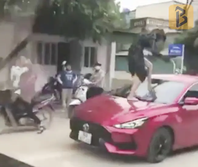 Công an vào cuộc vụ đánh ghen khiến cô gái đứt tai tại Thanh Hóa 7 đánh ghen khiến cô gái đứt tai