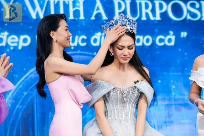 Người đẹp Việt Nam dần khẳng định vị thế trên đấu trường nhan sắc quốc tế 14 Hoa hậu Mai Phương bán vương miện trị giá 3 tỷ đồng.