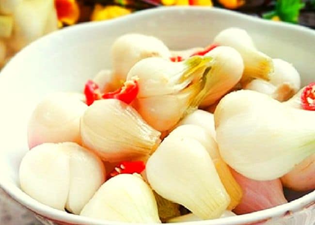 Cách muối dưa hành ngày Tết ngon chuẩn vị chống ngấy cho mâm cơm 11 muối dưa hành ngày tết