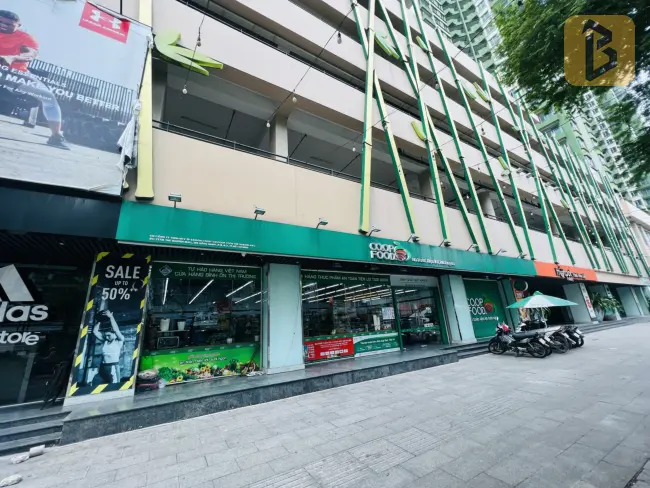 Tại sao Thuận Kiều Plaza của Vạn Thịnh Phát lại đóng cửa? 8 thuận kiều plaza hoang vắng