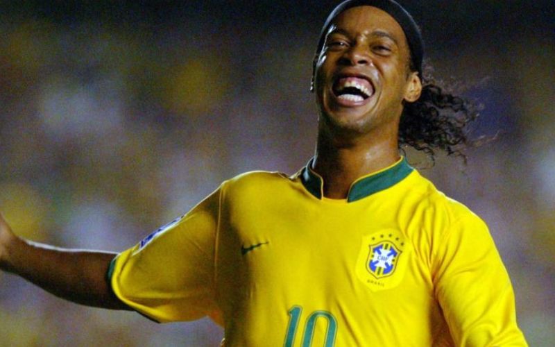 Ronaldinho (Tiền Đạo)