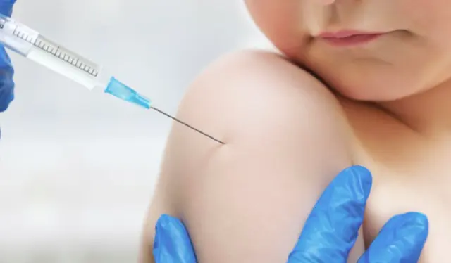 Tiêm vaccine phòng ngừa bệnh viêm phổi 