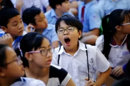 Ngủ không đủ giấc ở học sinh