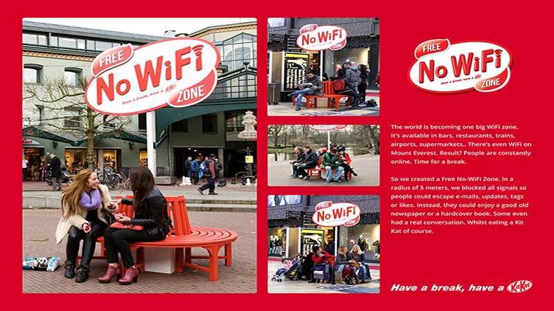 
Chiến dịch quảng cáo KitKat Free No Wi-Fi Zone (2013) đã tạo ra một không gian nhỏ với các ghế đỏ được sắp xếp thành hình vòng tròn