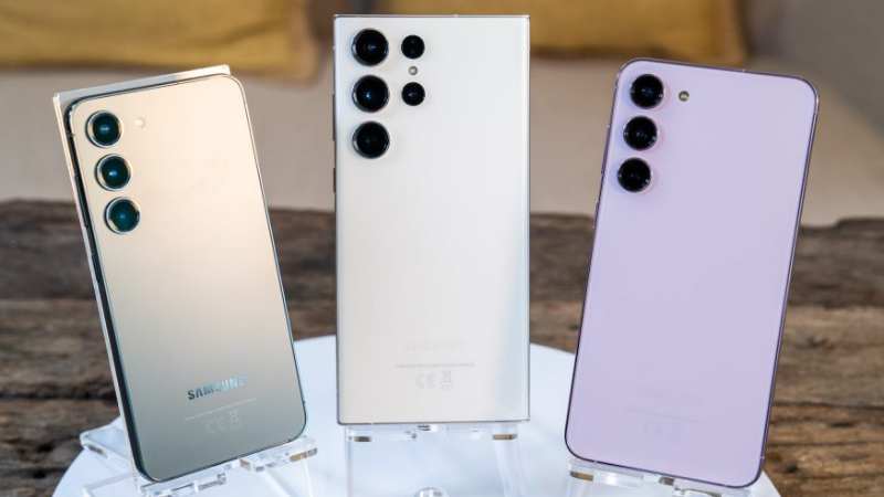 Sam sung tăng tốc ra mắt Galaxy S24 đối đầu với iPhone 15 6 Sam sung tăng tốc ra mắt Galaxy S24 đối đầu với iPhone 15 - Galaxy 24 2