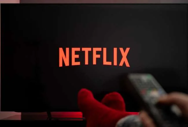Netflix thu thêm phí chia sẻ